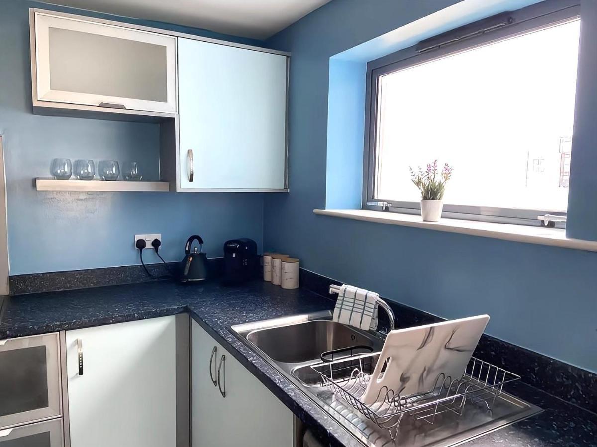 Lovely 2-Bedrooms Apartment Step To The Beach Swansea Luaran gambar
