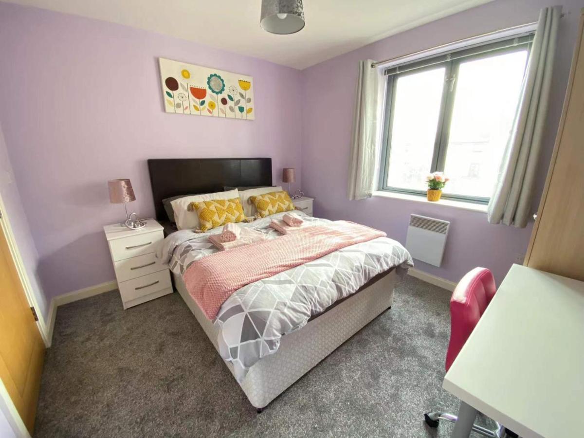 Lovely 2-Bedrooms Apartment Step To The Beach Swansea Luaran gambar