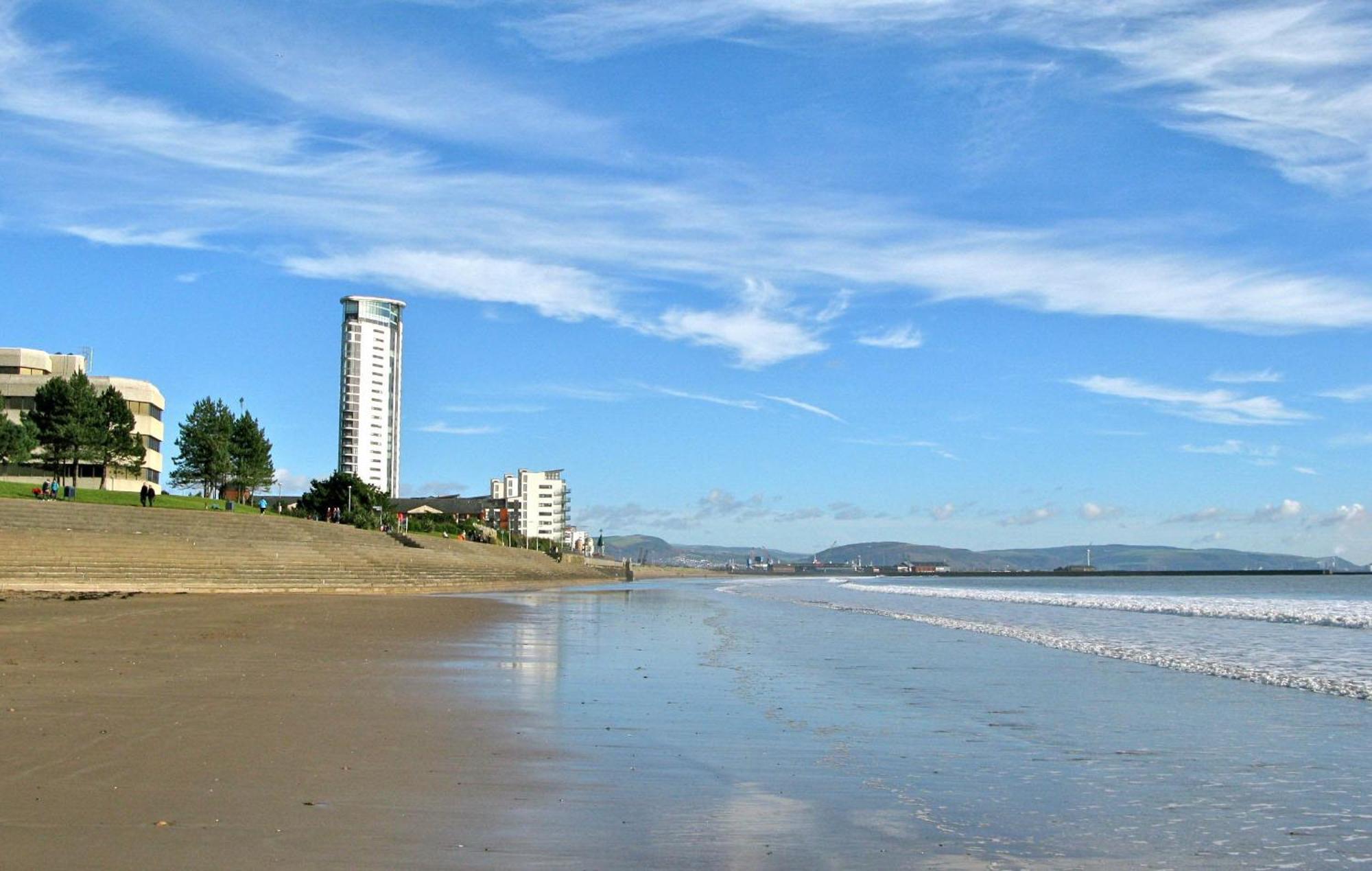 Lovely 2-Bedrooms Apartment Step To The Beach Swansea Luaran gambar
